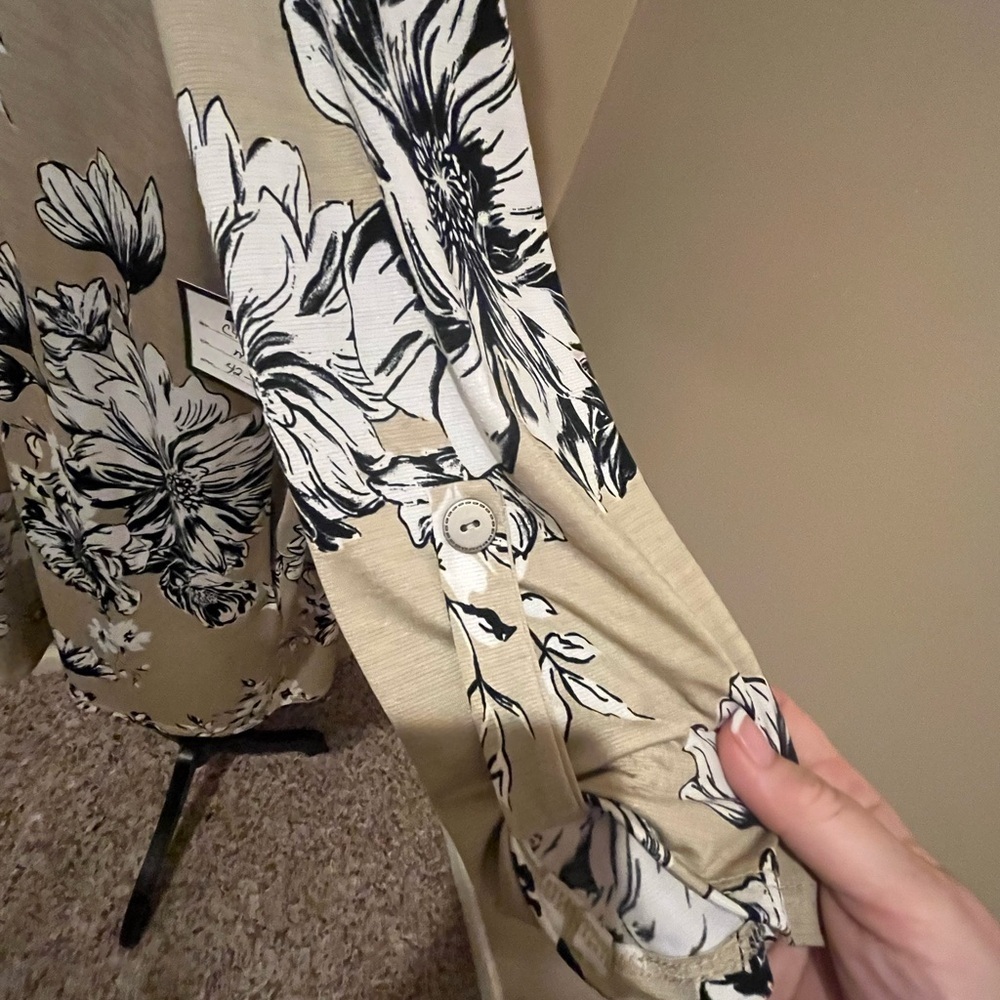 NWT Honeyme Tan, Black & White Floral Kimono Cardigan, size Medium - Picture 4 of 12